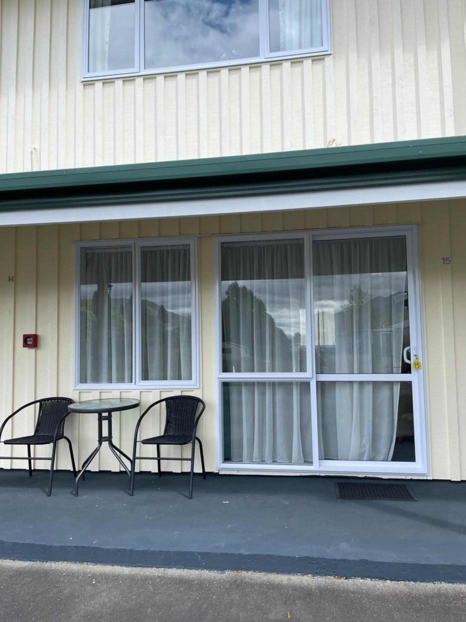Mataki Motel Murchison Exterior photo