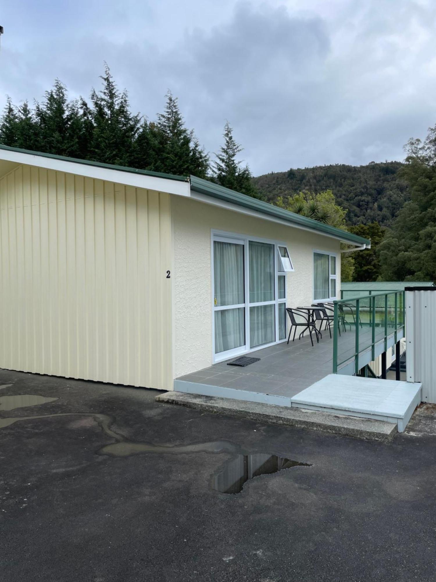 Mataki Motel Murchison Exterior photo