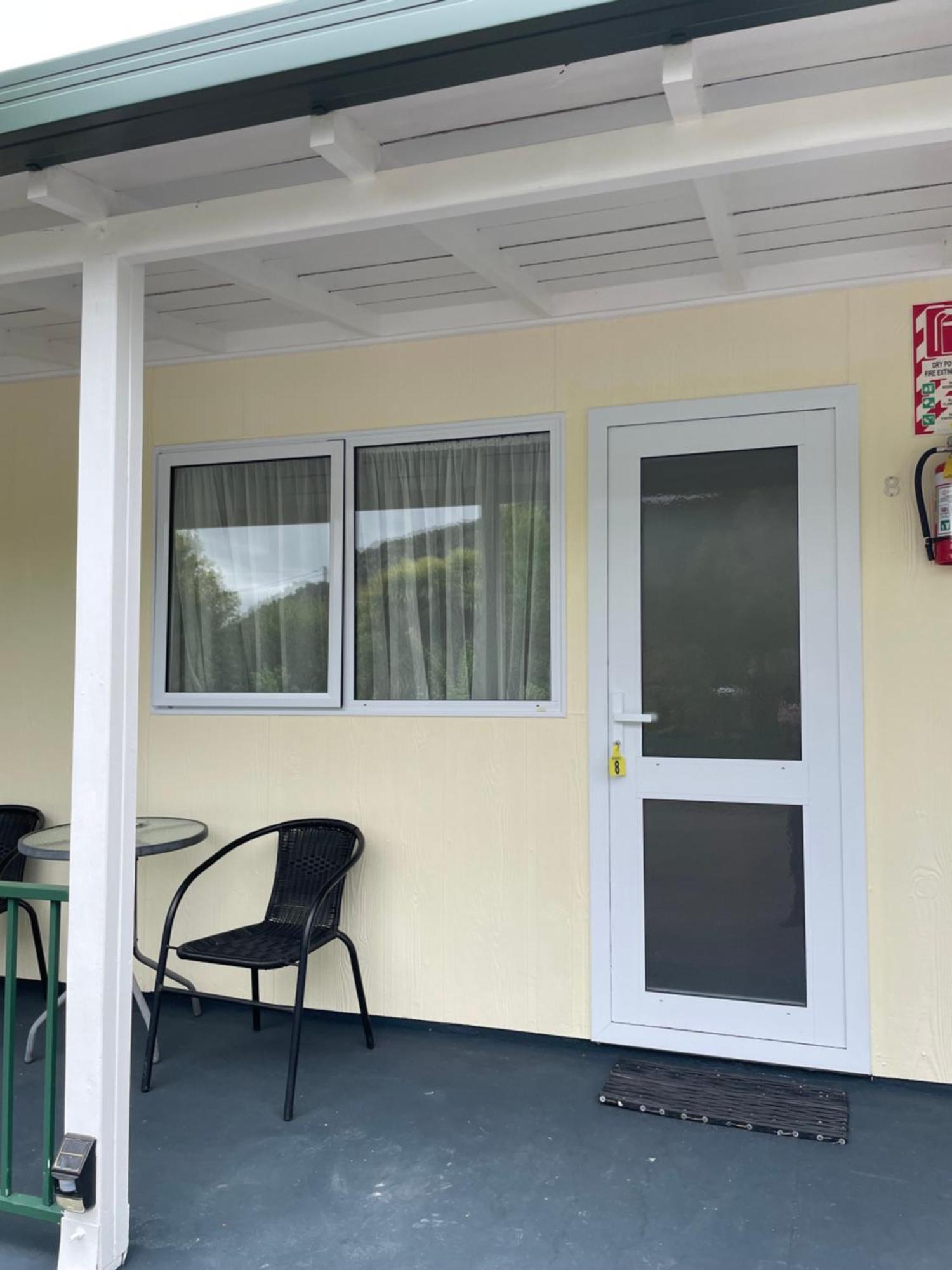 Mataki Motel Murchison Exterior photo