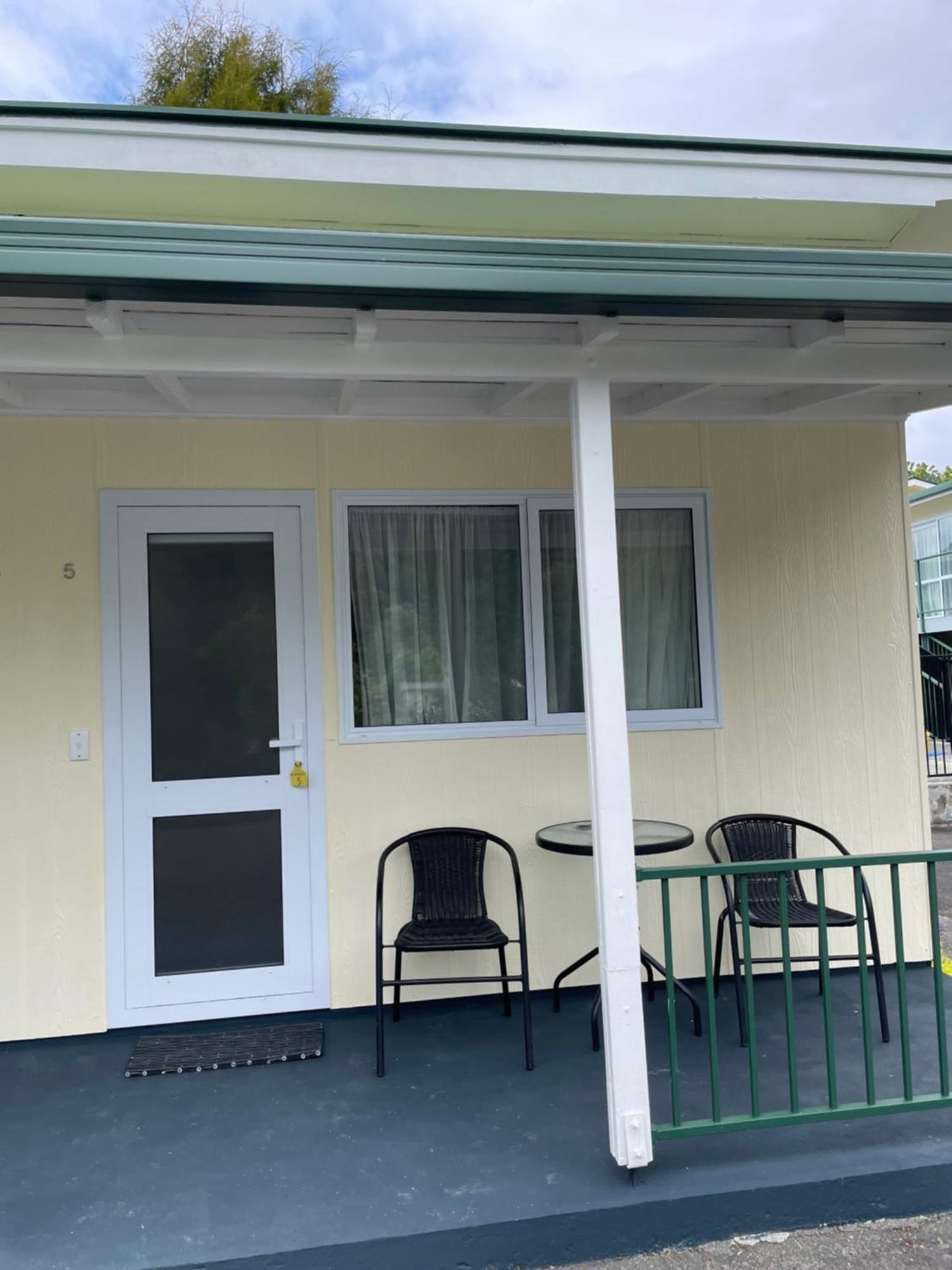 Mataki Motel Murchison Exterior photo