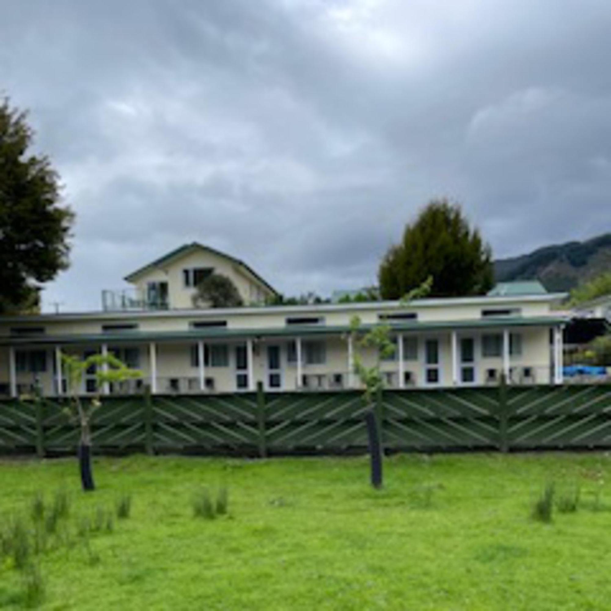 Mataki Motel Murchison Exterior photo